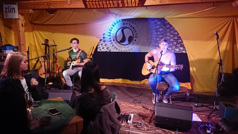 Koncert dua Matěj Morávek a Dundee